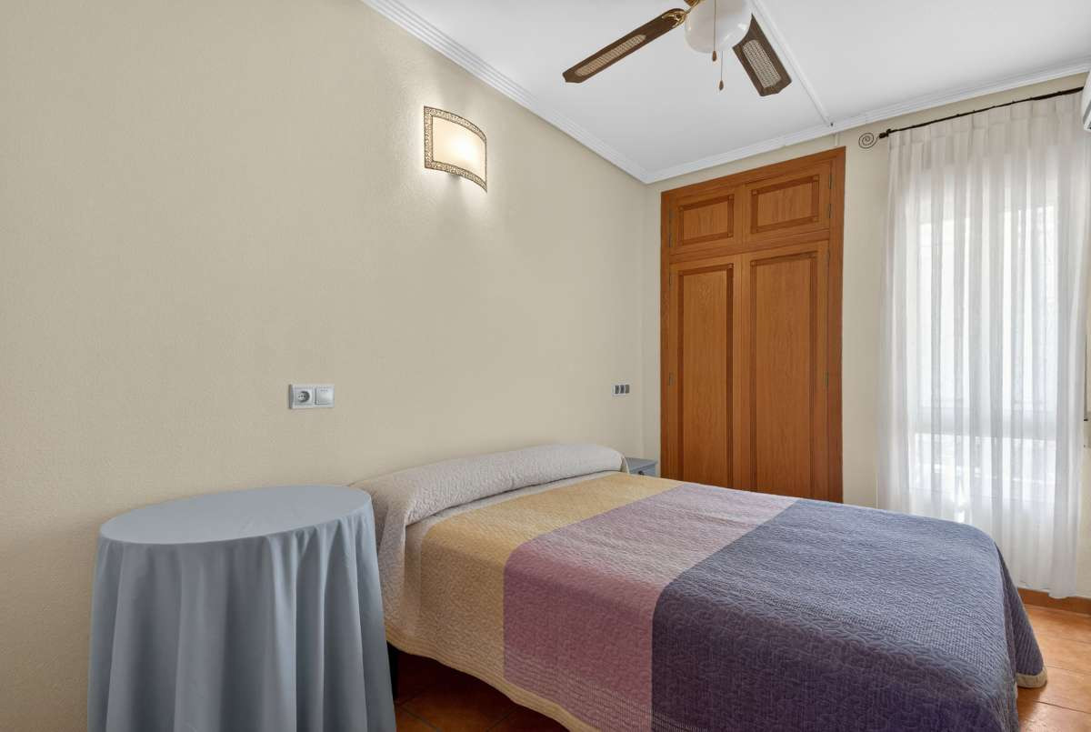 For sale - 5 Bedroom 2 Bathroom House - Detached Villa in San Pedro del Pinatar - Lo Pagan  - Murcia