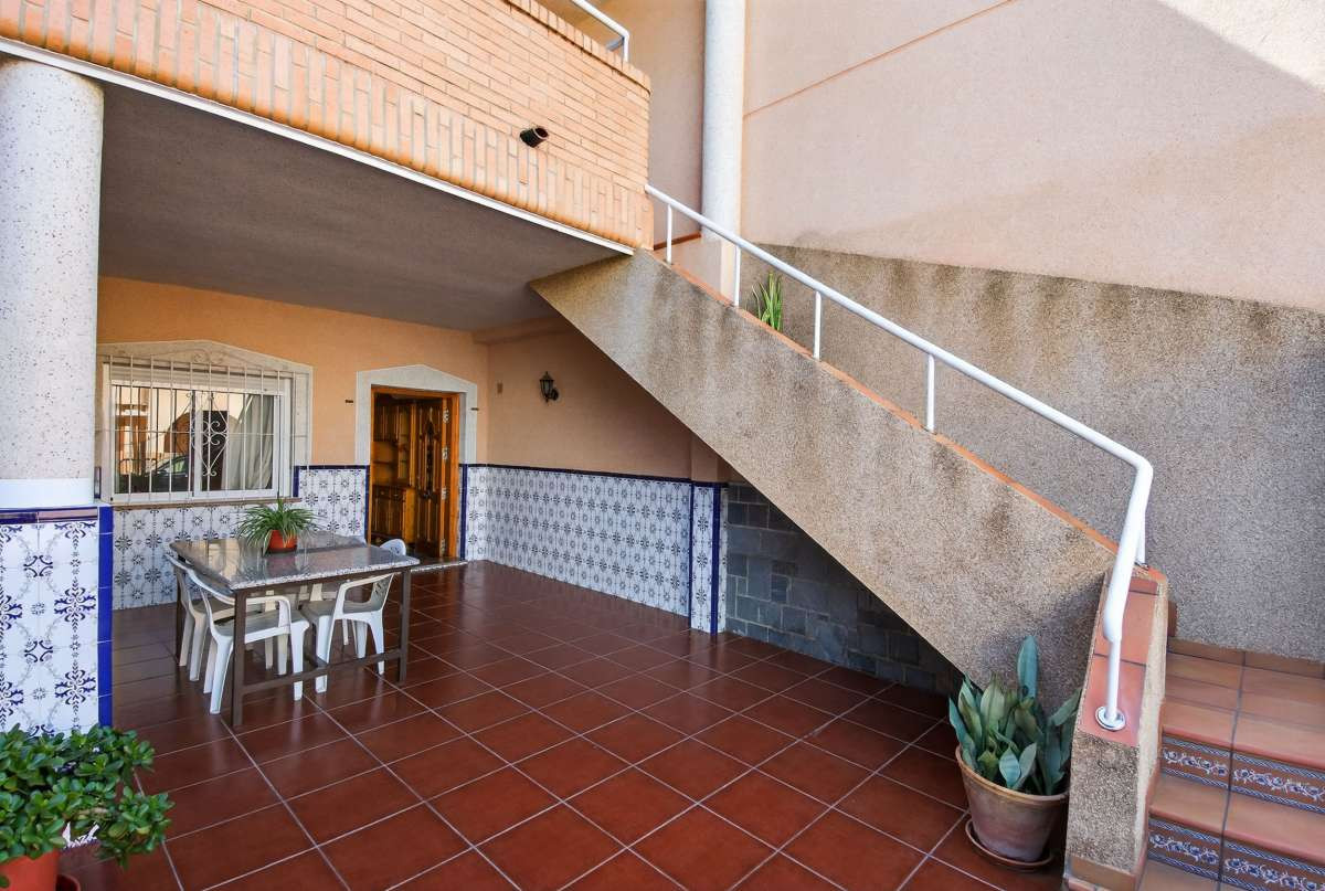 For sale - 5 Bedroom 2 Bathroom House - Detached Villa in San Pedro del Pinatar - Lo Pagan  - Murcia