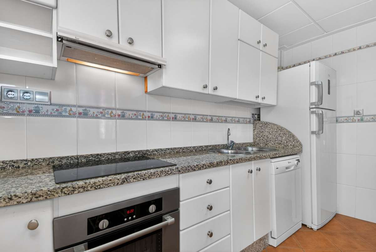 For sale - 5 Bedroom 2 Bathroom House - Detached Villa in San Pedro del Pinatar - Lo Pagan  - Murcia