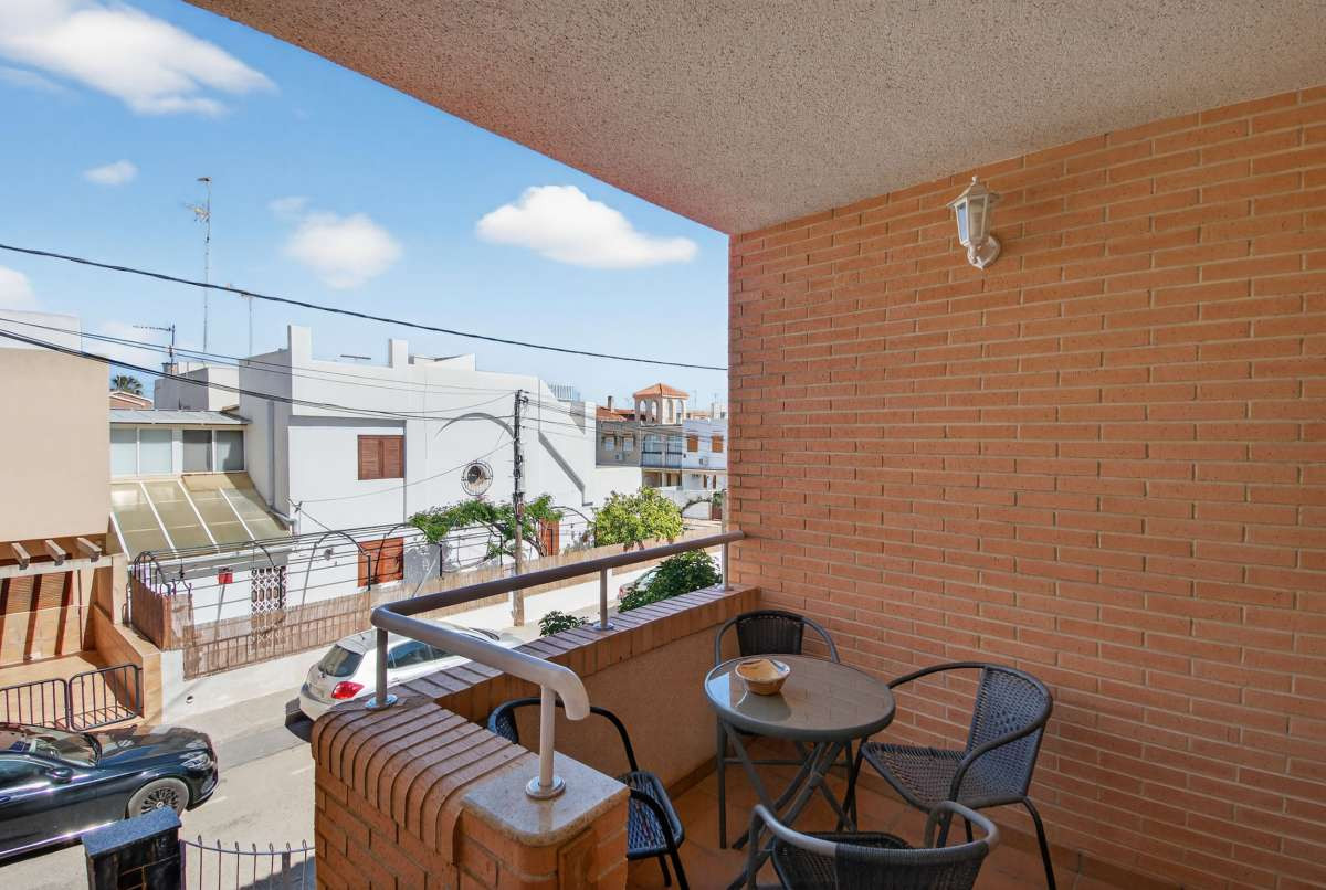 For sale - 5 Bedroom 2 Bathroom House - Detached Villa in San Pedro del Pinatar - Lo Pagan  - Murcia