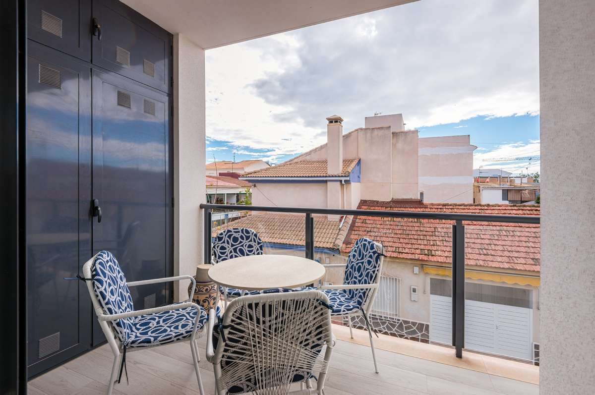 For sale - 2 Bedroom 2 Bathroom Apartment - Middle Floor Apartment in Pilar de la Horadada - Torre de la Horadada  - Alicante