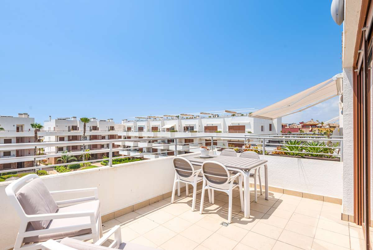 For sale - 2 Bedroom 2 Bathroom Apartment - Penthouse in Orihuela - Lomas de Cabo Roig  - Alicante