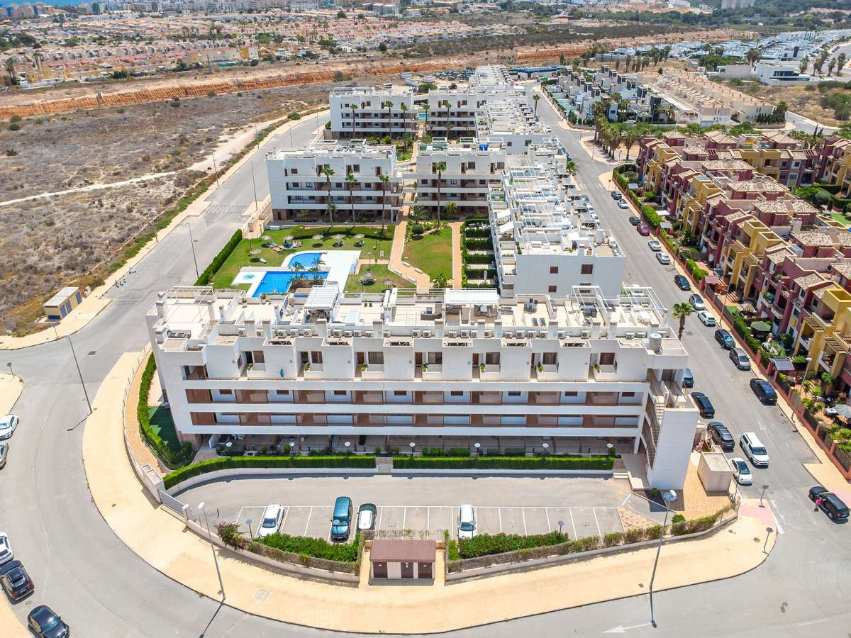 For sale - 2 Bedroom 2 Bathroom Apartment - Penthouse in Orihuela - Lomas de Cabo Roig  - Alicante