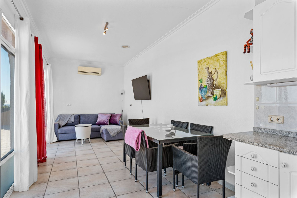 For sale - 5 Bedroom 3 Bathroom House - Detached Villa in Rojales - Ciudad Quesada  - Alicante