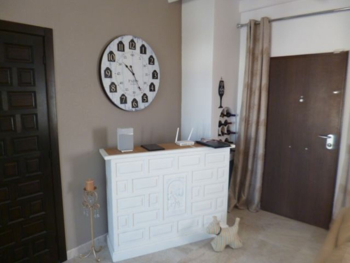 For sale - 5 Bedroom 4 Bathroom House - Detached Villa in Orihuela - Villamartin  - Alicante