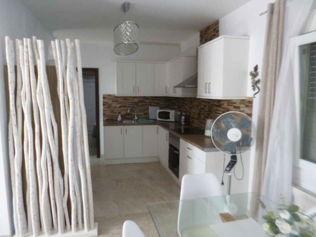 For sale - 5 Bedroom 4 Bathroom House - Detached Villa in Orihuela - Villamartin  - Alicante