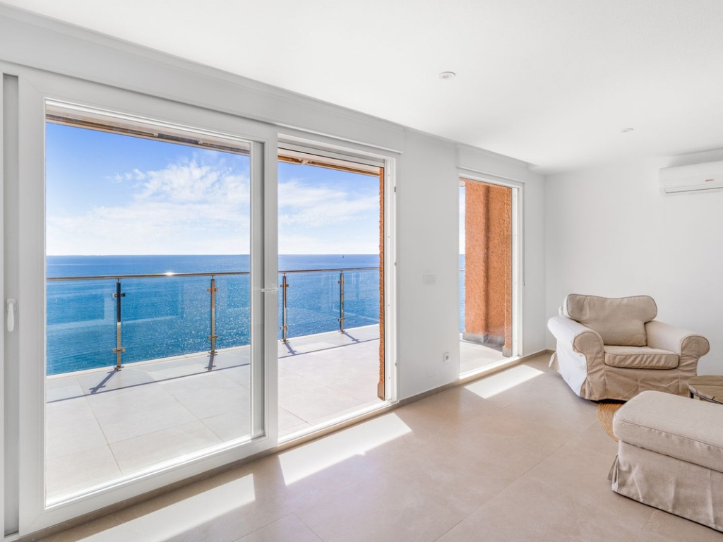 2 Bedroom 2 Bathroom Apartment - Top Floor Apartment in Torrevieja