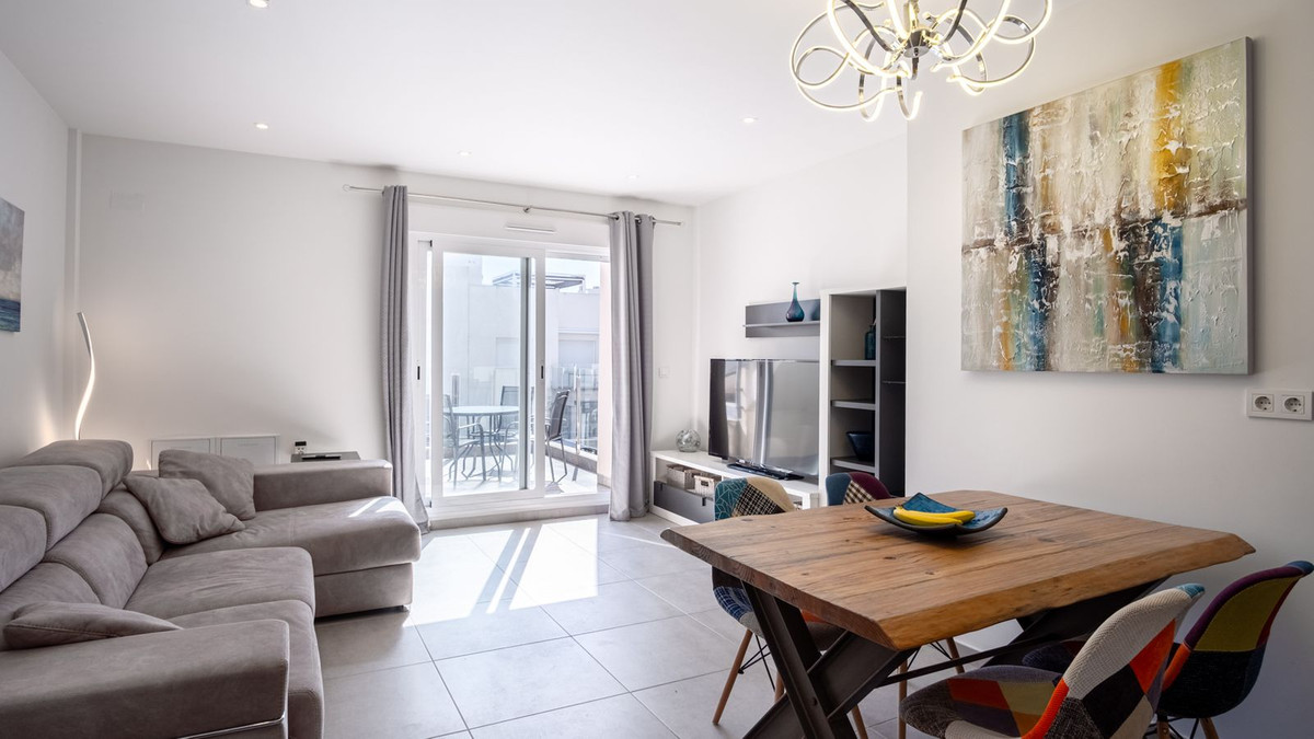 For sale - 3 Bedroom 2 Bathroom Apartment - Penthouse in Torrevieja - Aguas Nuevas  - Alicante