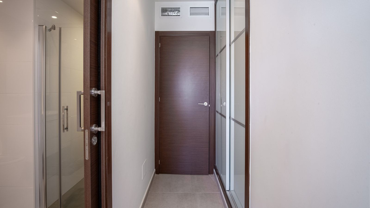 For sale - 3 Bedroom 2 Bathroom Apartment - Penthouse in Torrevieja - Aguas Nuevas  - Alicante