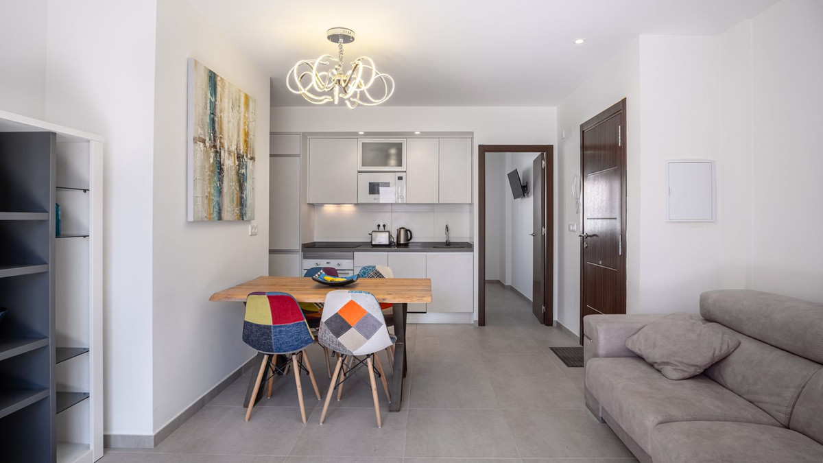 For sale - 3 Bedroom 2 Bathroom Apartment - Penthouse in Torrevieja - Aguas Nuevas  - Alicante