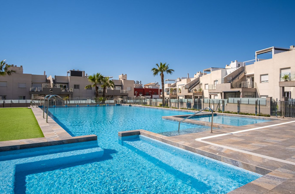 3 Bedroom 2 Bathroom Apartment - Penthouse in Torrevieja