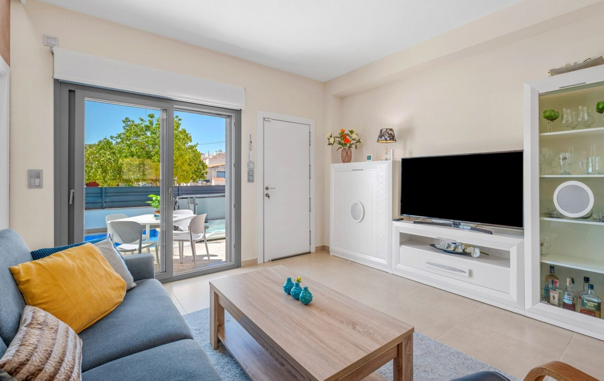 For sale - 3 Bedroom 2 Bathroom House - Townhouse in Rojales - Rojales Centro  - Alicante