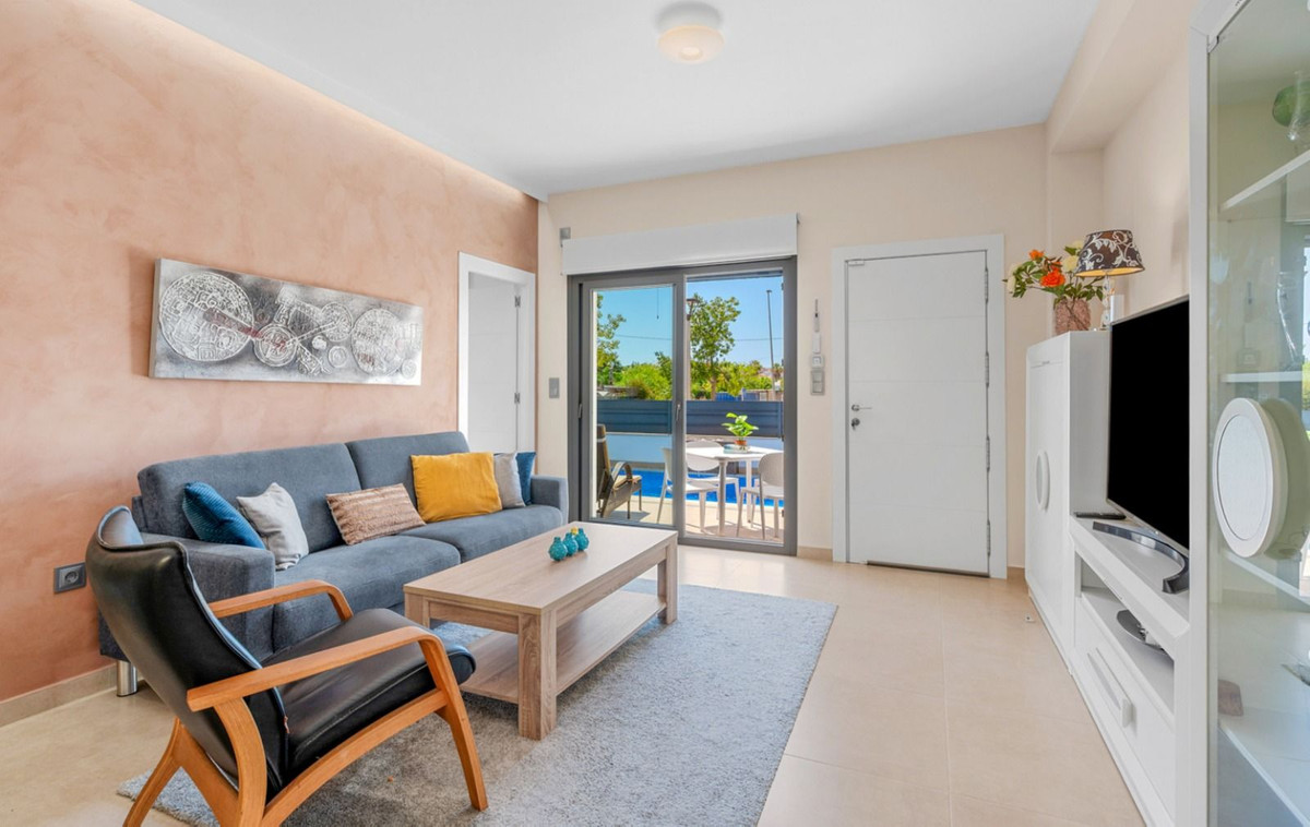 For sale - 3 Bedroom 2 Bathroom House - Townhouse in Rojales - Rojales Centro  - Alicante