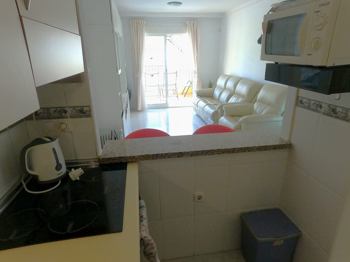 For sale - 2 Bedroom 1 Bathroom Top Floor Apartment in Algorfa - Algorfa Centro  - Alicante