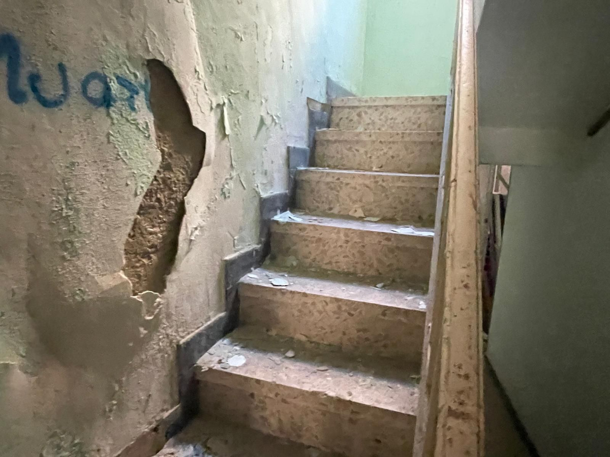 For sale - 4 Bedroom 2 Bathroom House - Semi-Detached House in Dolores - Dolores Centro  - Alicante