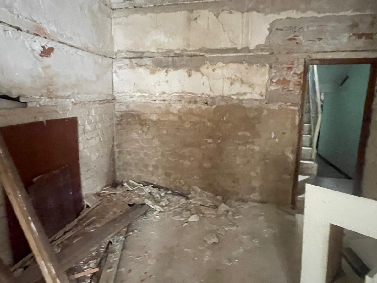 For sale - 4 Bedroom 2 Bathroom House - Semi-Detached House in Dolores - Dolores Centro  - Alicante