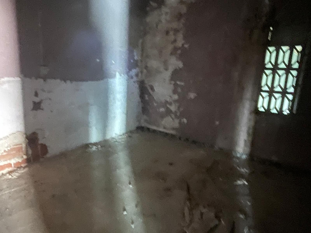 For sale - 4 Bedroom 2 Bathroom House - Semi-Detached House in Dolores - Dolores Centro  - Alicante