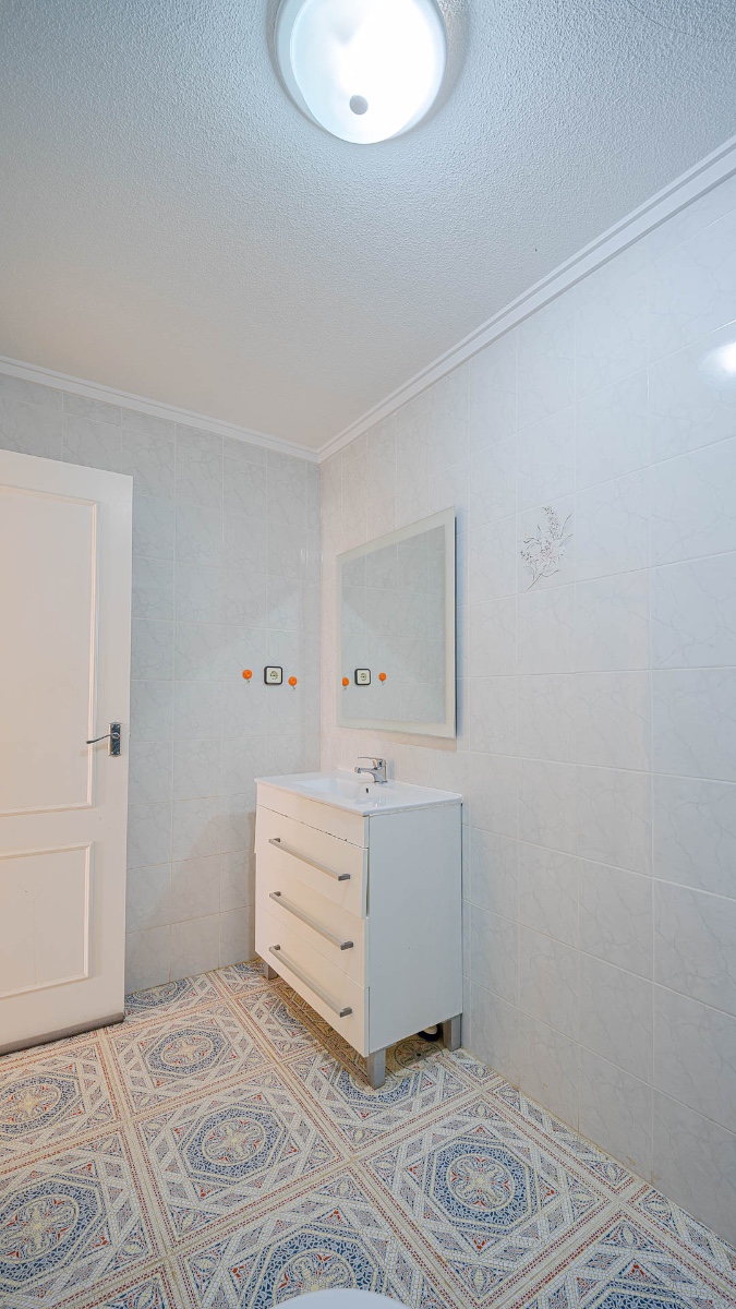 Sold - 2 Bedroom 1 Bathroom Apartament in Punta Prima - Punta Prima  - Alicante