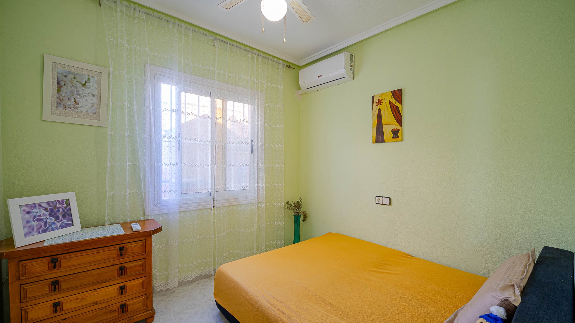 Sold - 2 Bedroom 1 Bathroom Apartament in Punta Prima - Punta Prima  - Alicante