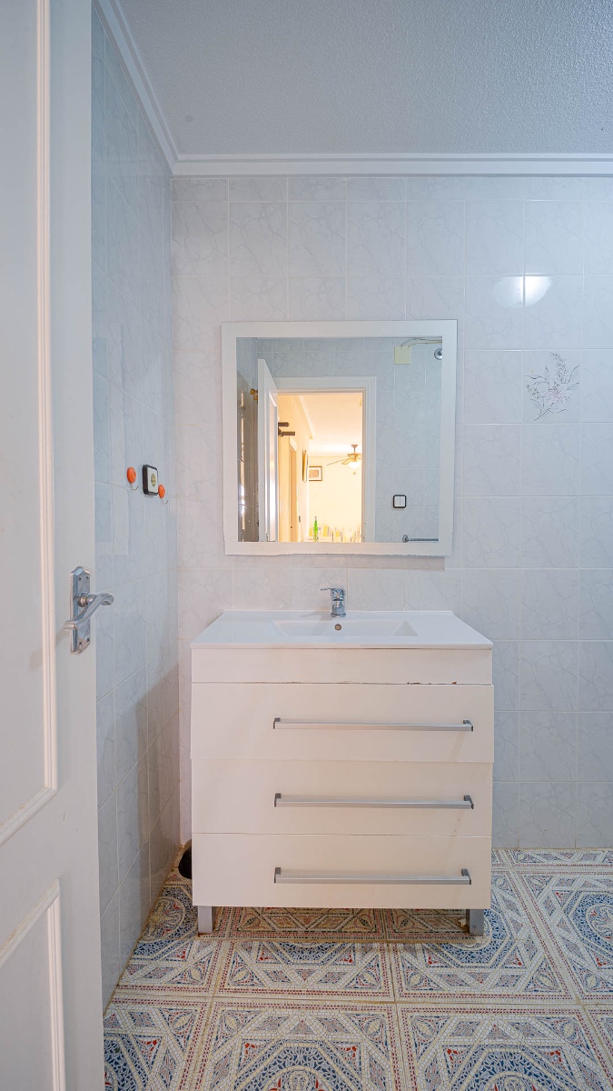 Sold - 2 Bedroom 1 Bathroom Apartament in Punta Prima - Punta Prima  - Alicante