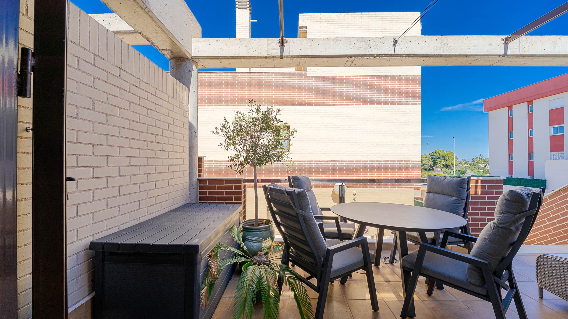 For sale - 3 Bedroom 2 Bathroom Penthouse in Lomas de Cabo Roig - Lomas de Cabo Roig  - Alicante