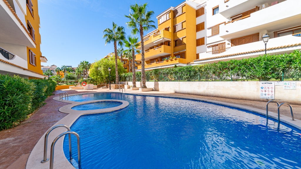For sale - 2 Bedroom 2 Bathroom Apartament in Punta Prima - Punta Prima  - Alicante