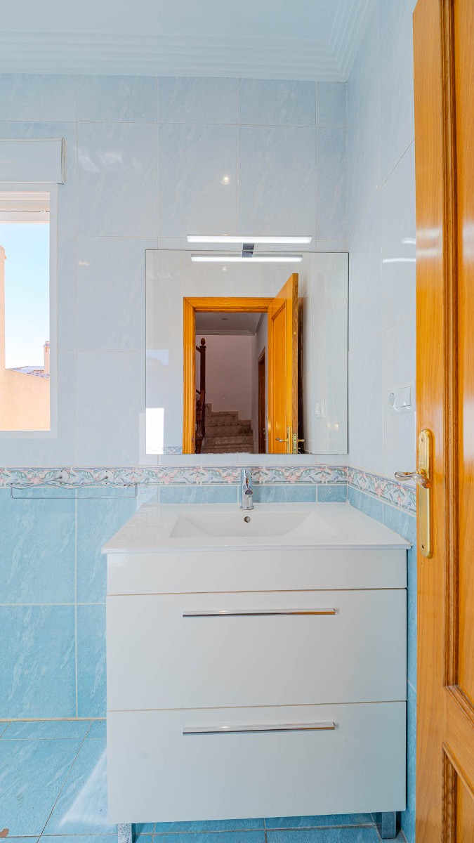 For sale - 2 Bedroom 1 Bathroom Townhouse in Punta Prima - Punta Prima  - Alicante