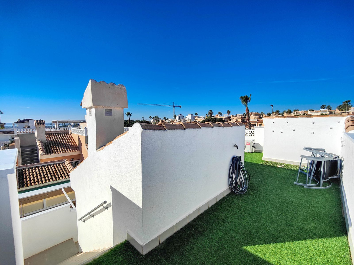 For sale - 2 Bedroom 2 Bathroom House - Detached Villa in Rojales - Ciudad Quesada  - Alicante