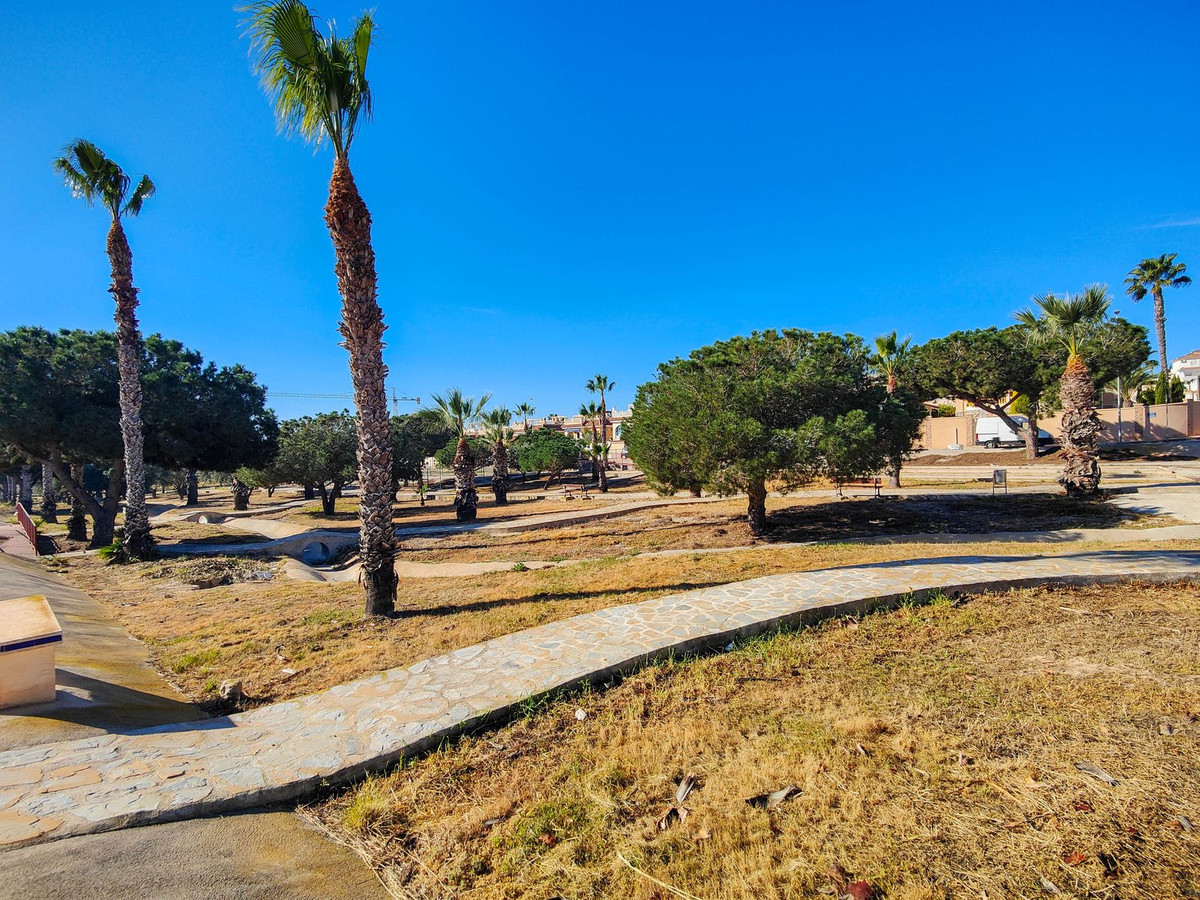 For sale - 2 Bedroom 2 Bathroom House - Detached Villa in Rojales - Ciudad Quesada  - Alicante