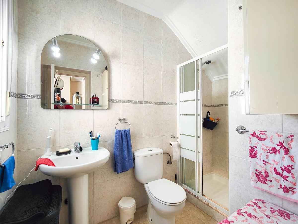 For sale - 2 Bedroom 2 Bathroom House - Detached Villa in Rojales - Ciudad Quesada  - Alicante