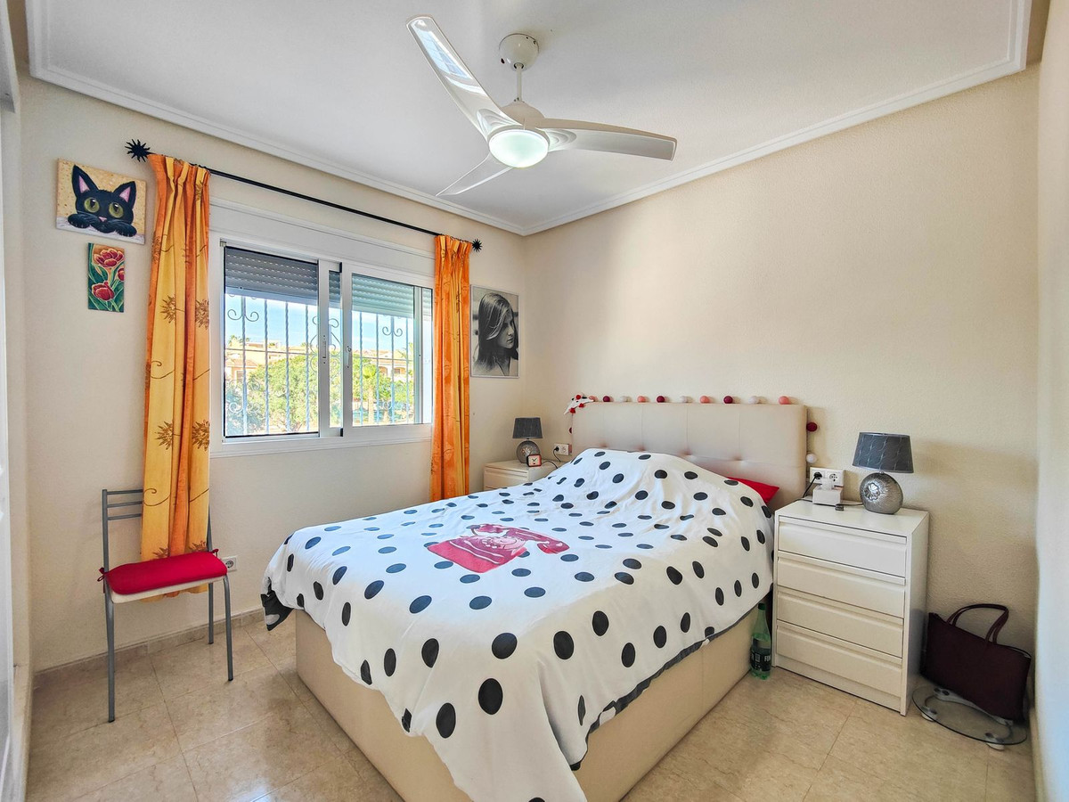 For sale - 2 Bedroom 2 Bathroom House - Detached Villa in Rojales - Ciudad Quesada  - Alicante