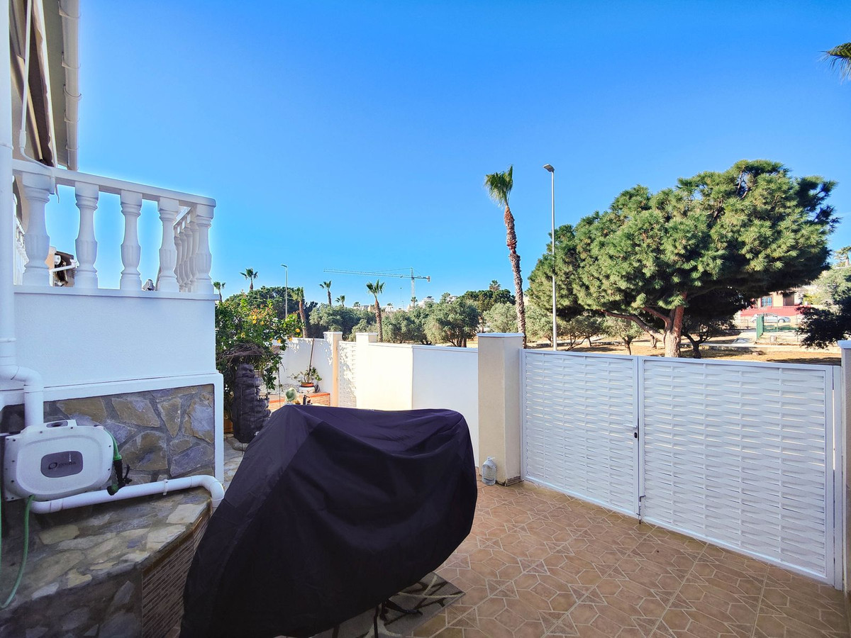 For sale - 2 Bedroom 2 Bathroom House - Detached Villa in Rojales - Ciudad Quesada  - Alicante