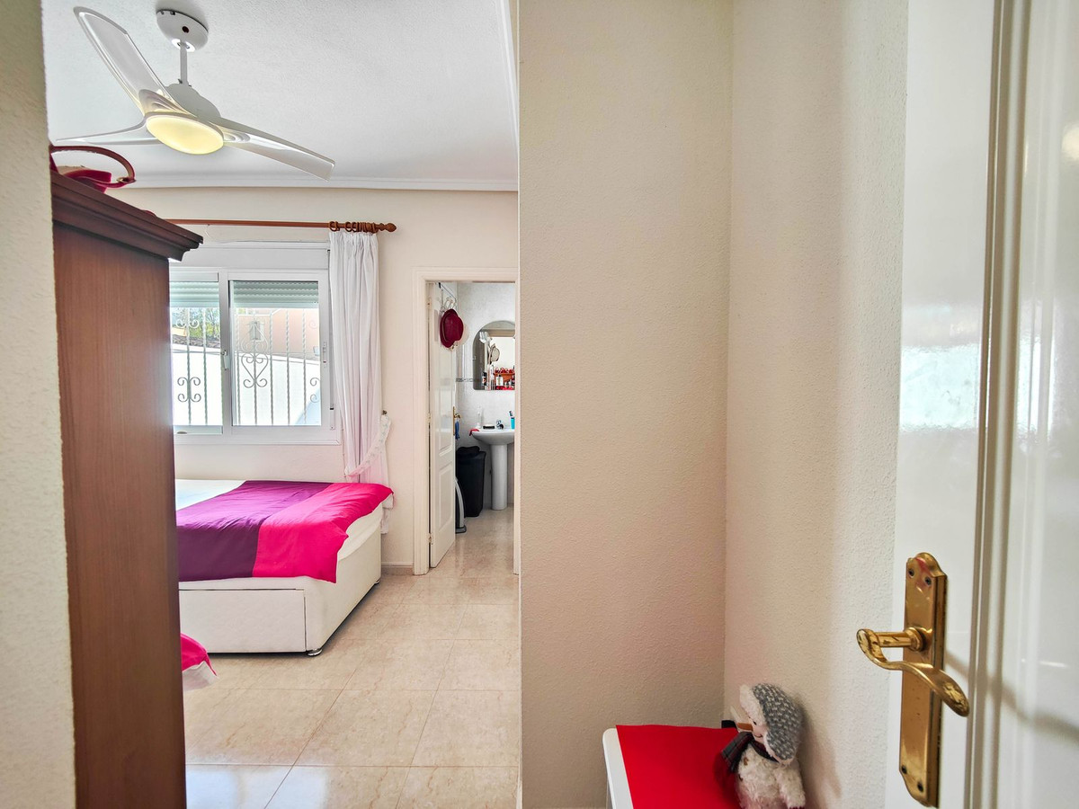 For sale - 2 Bedroom 2 Bathroom House - Detached Villa in Rojales - Ciudad Quesada  - Alicante