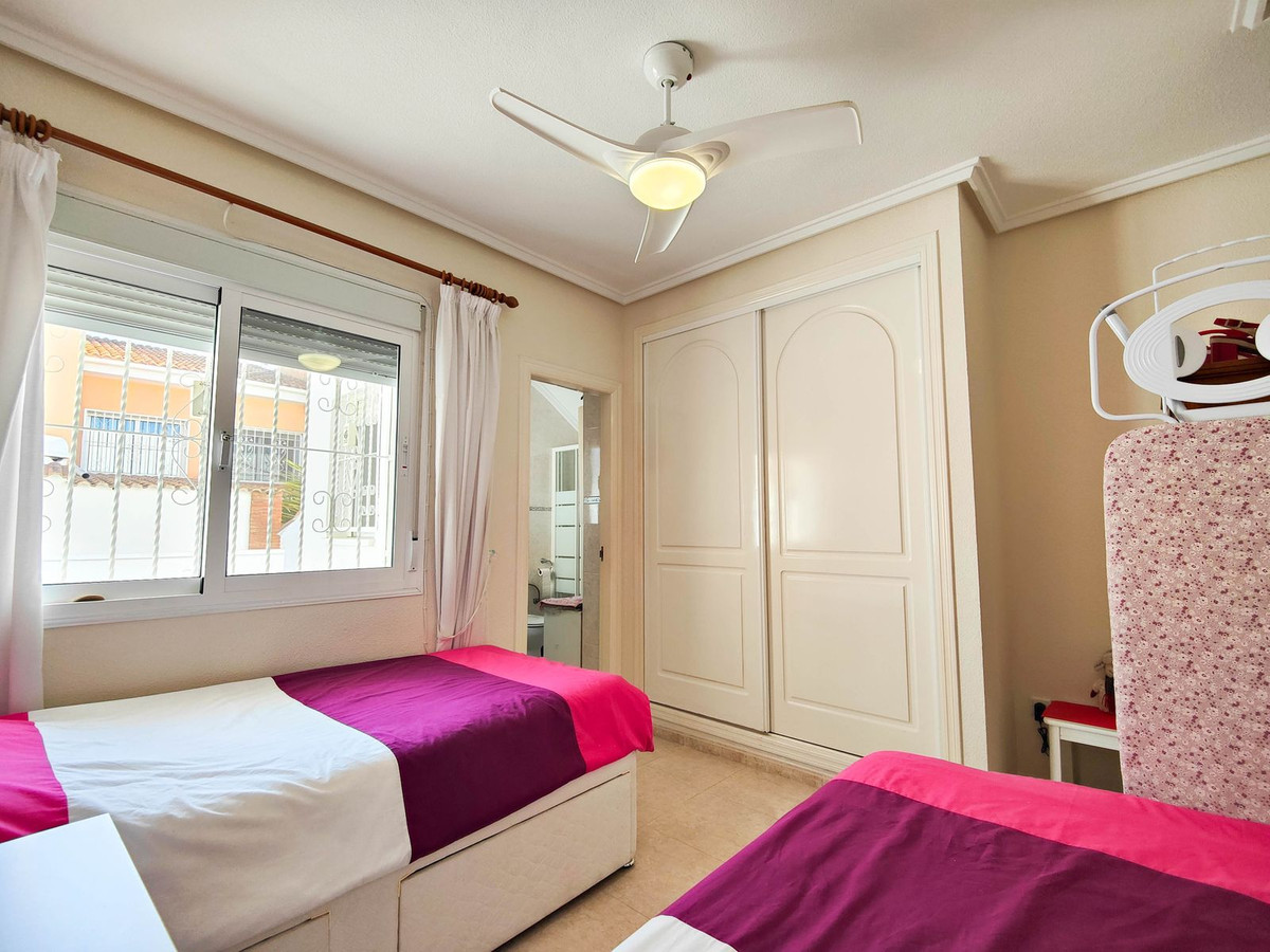 For sale - 2 Bedroom 2 Bathroom House - Detached Villa in Rojales - Ciudad Quesada  - Alicante