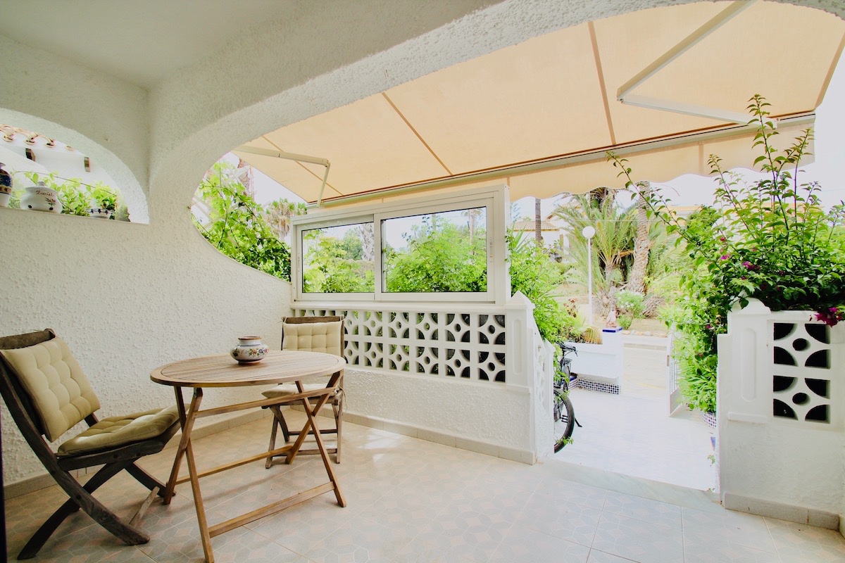 For sale - 4 Bedroom 2 Bathroom Townhouse in Cabo Roig - Cabo Roig  - Alicante