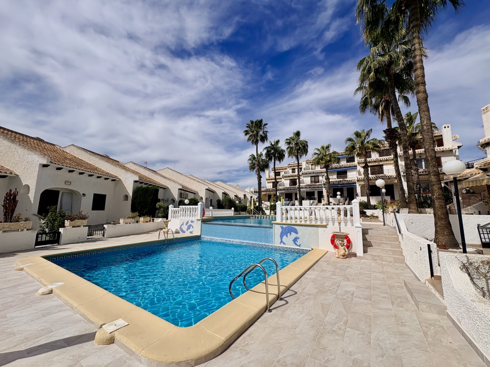 For sale - 4 Bedroom 2 Bathroom Townhouse in Cabo Roig - Cabo Roig  - Alicante