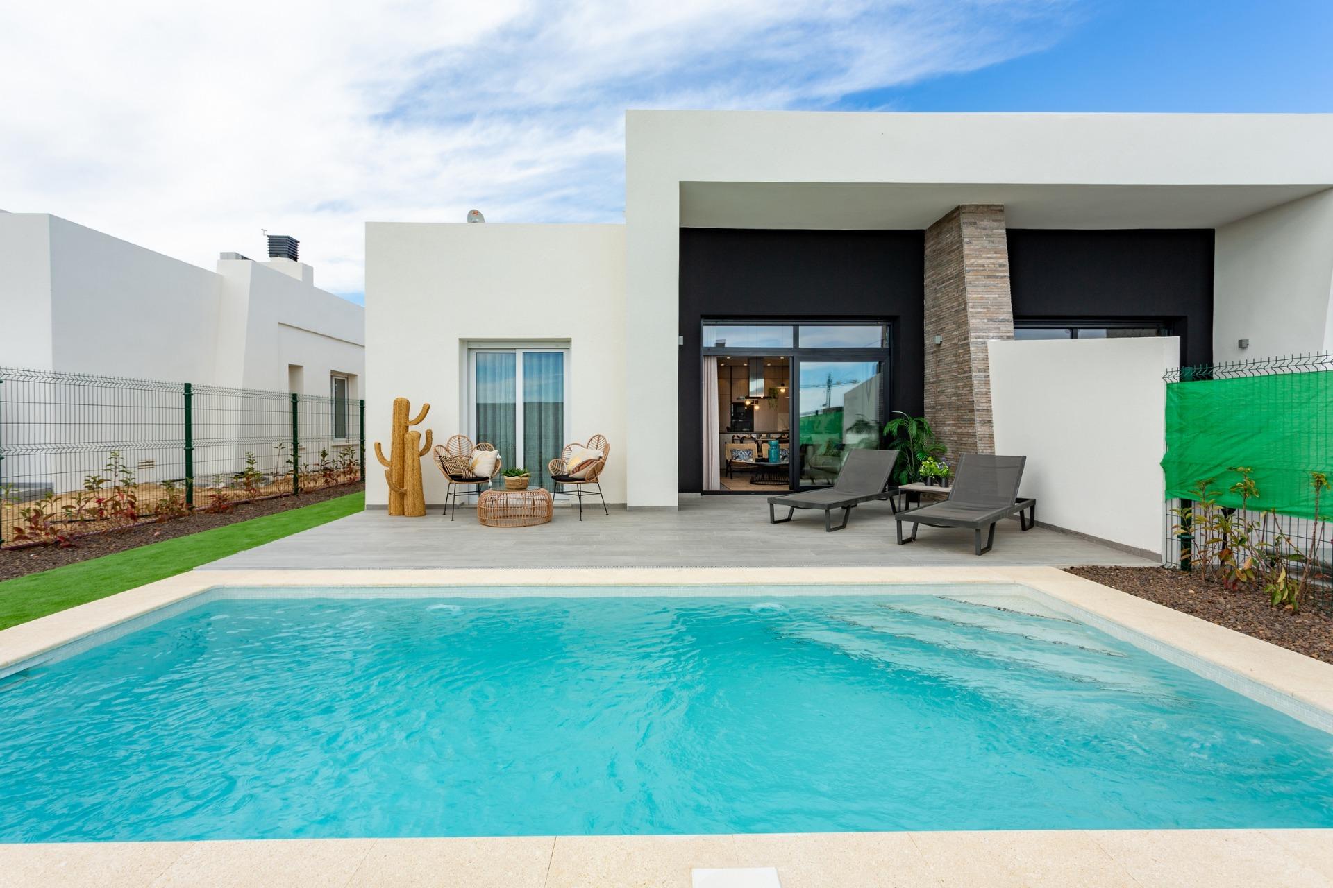 For sale - 3 Bedroom 2 Bathroom Villa in Algorfa - La Finca Golf  - Alicante