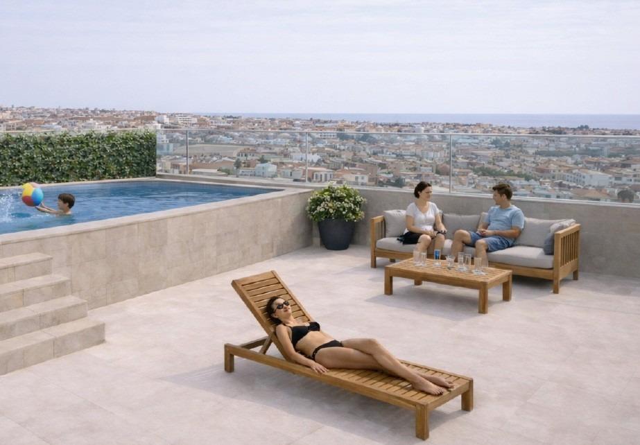 For sale - 2 Bedroom 2 Bathroom Penthouse in Torrevieja - Centro  - Alicante