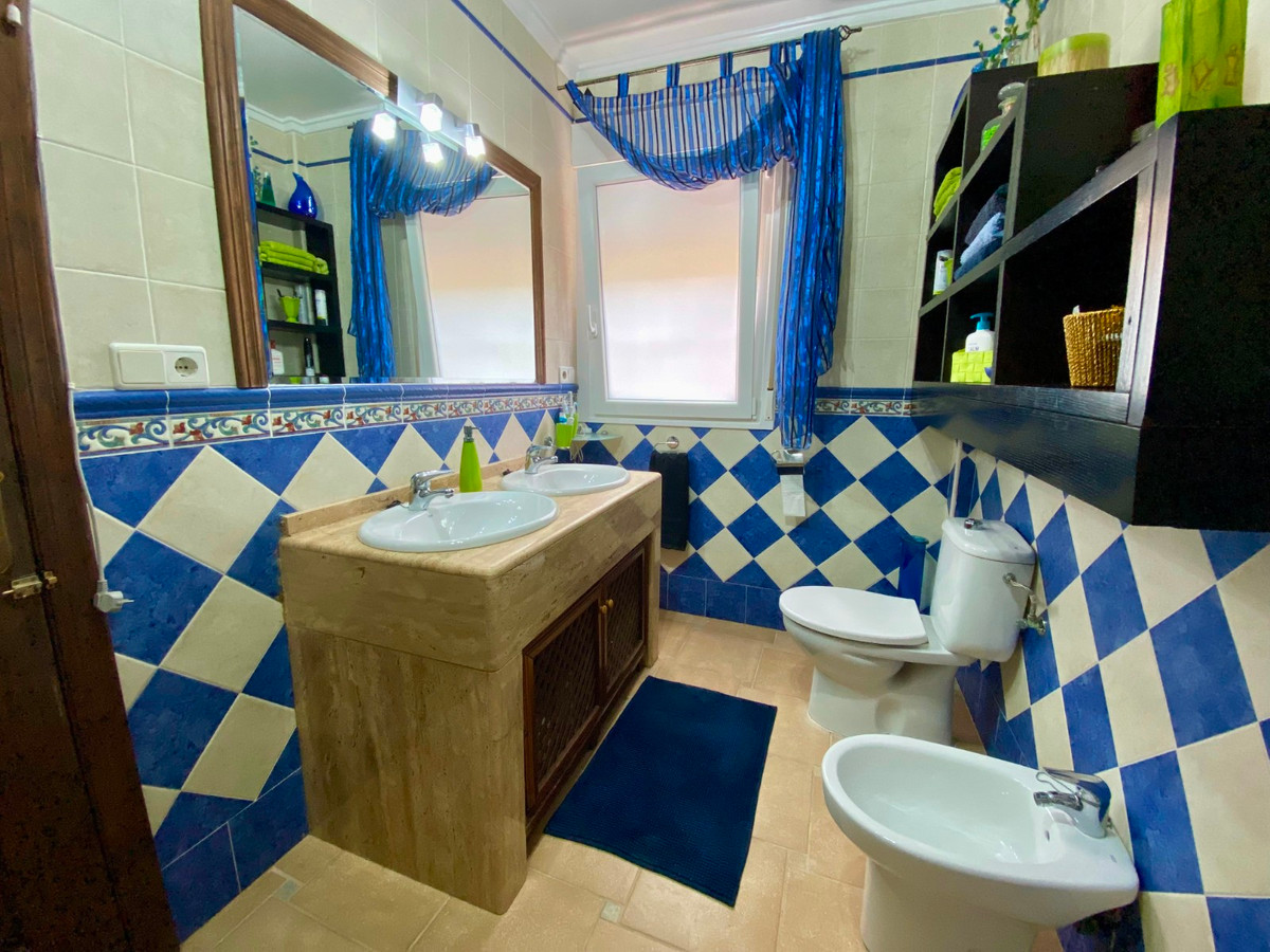 For sale - 3 Bedroom 2 Bathroom House - Detached Villa in Algorfa - Algorfa Centro  - Alicante