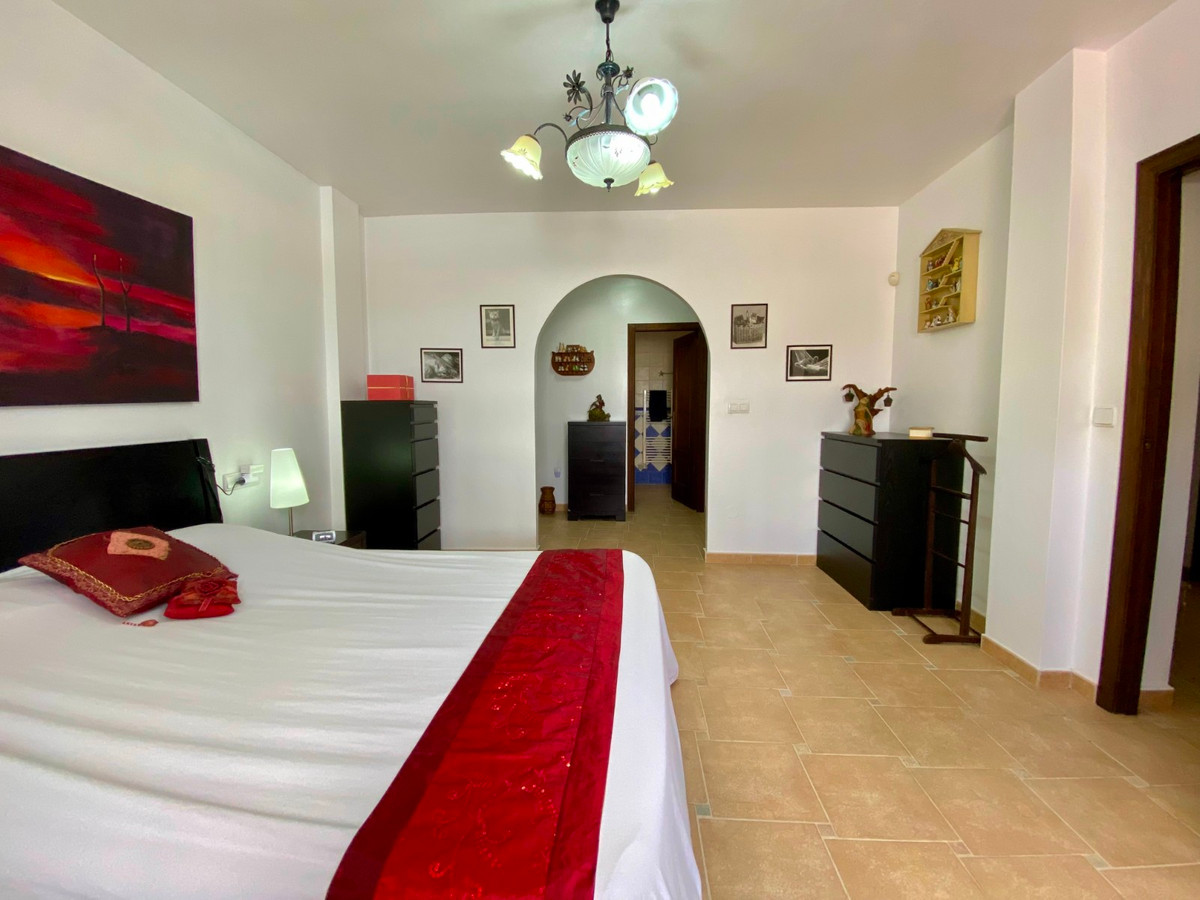 For sale - 3 Bedroom 2 Bathroom House - Detached Villa in Algorfa - Algorfa Centro  - Alicante