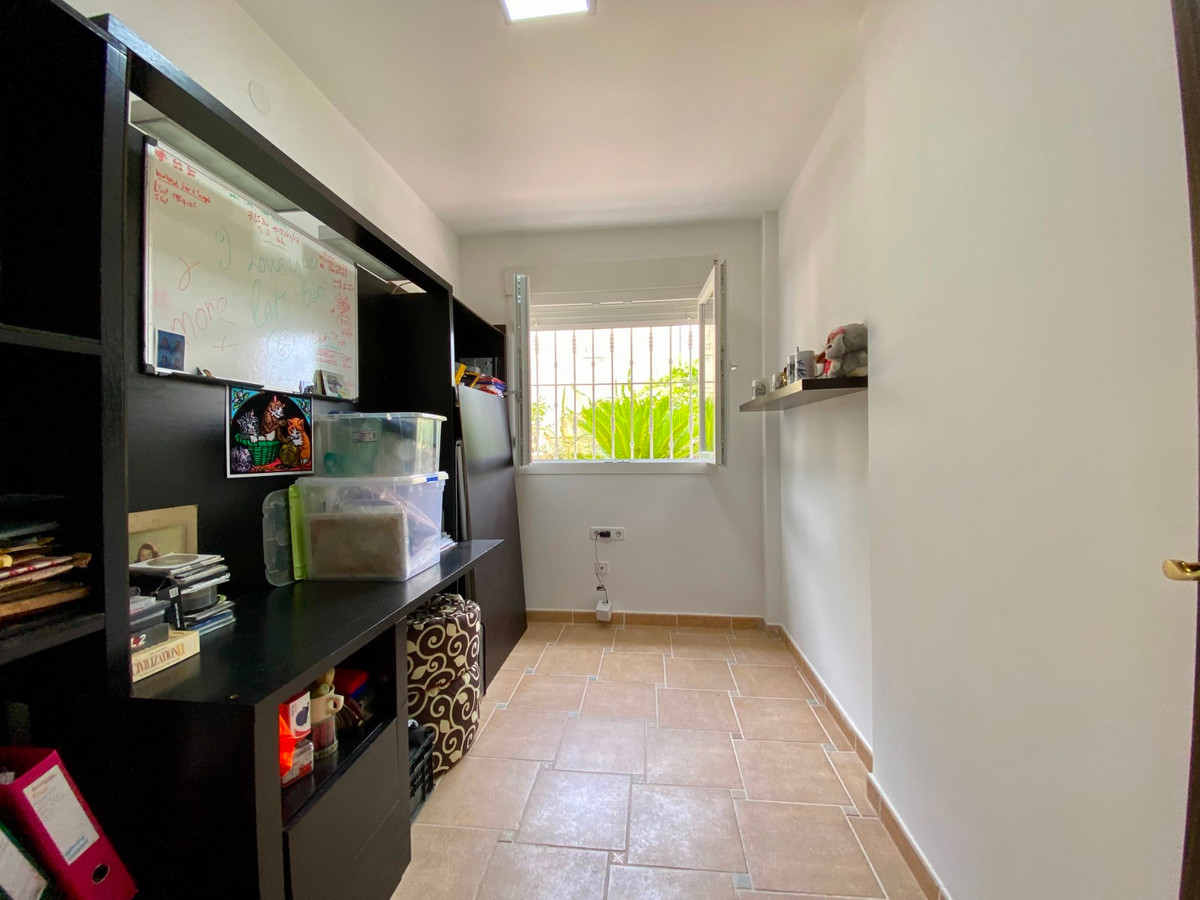 For sale - 3 Bedroom 2 Bathroom House - Detached Villa in Algorfa - Algorfa Centro  - Alicante