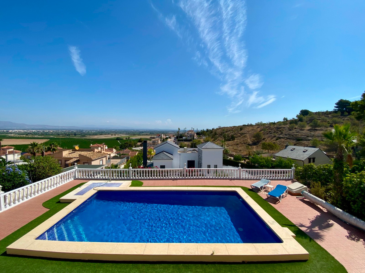 For sale - 3 Bedroom 2 Bathroom House - Detached Villa in Algorfa - Algorfa Centro  - Alicante