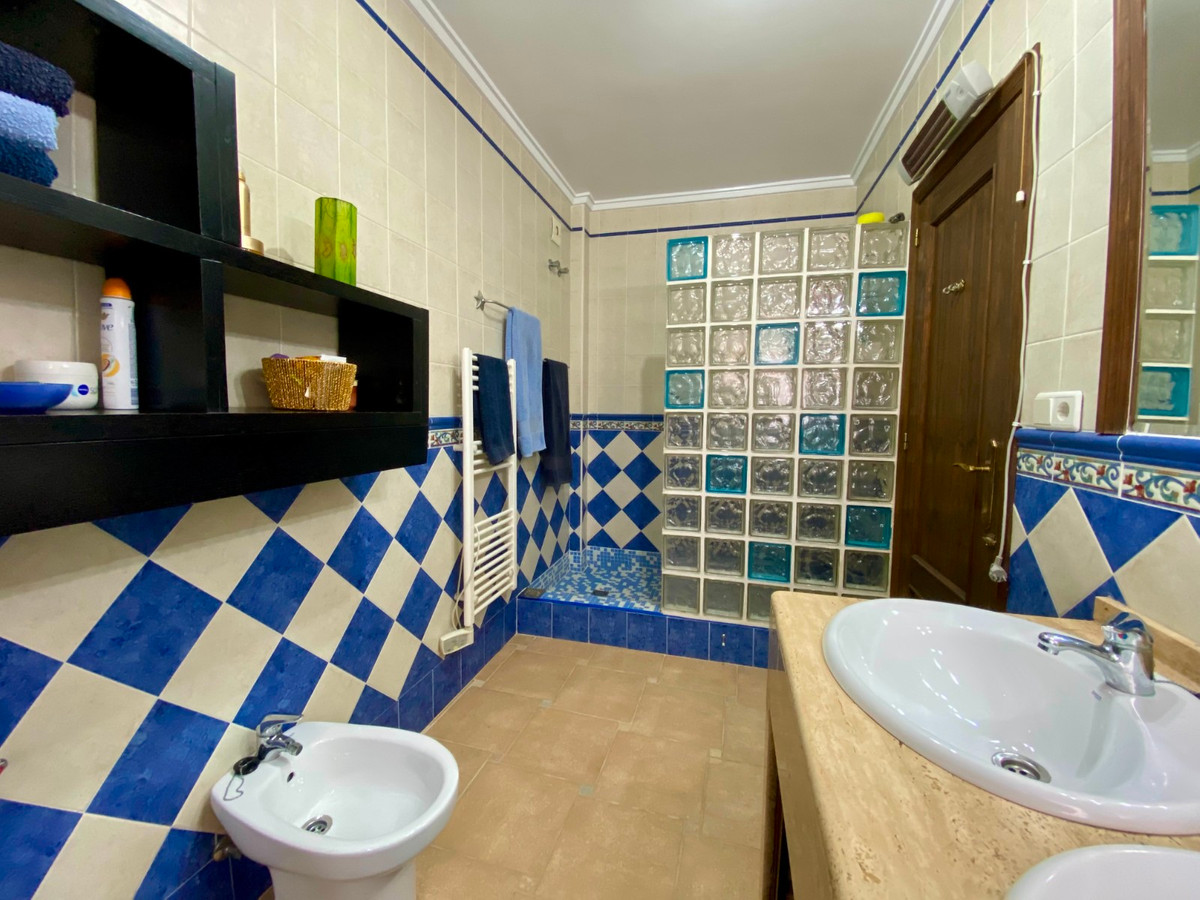 For sale - 3 Bedroom 2 Bathroom House - Detached Villa in Algorfa - Algorfa Centro  - Alicante