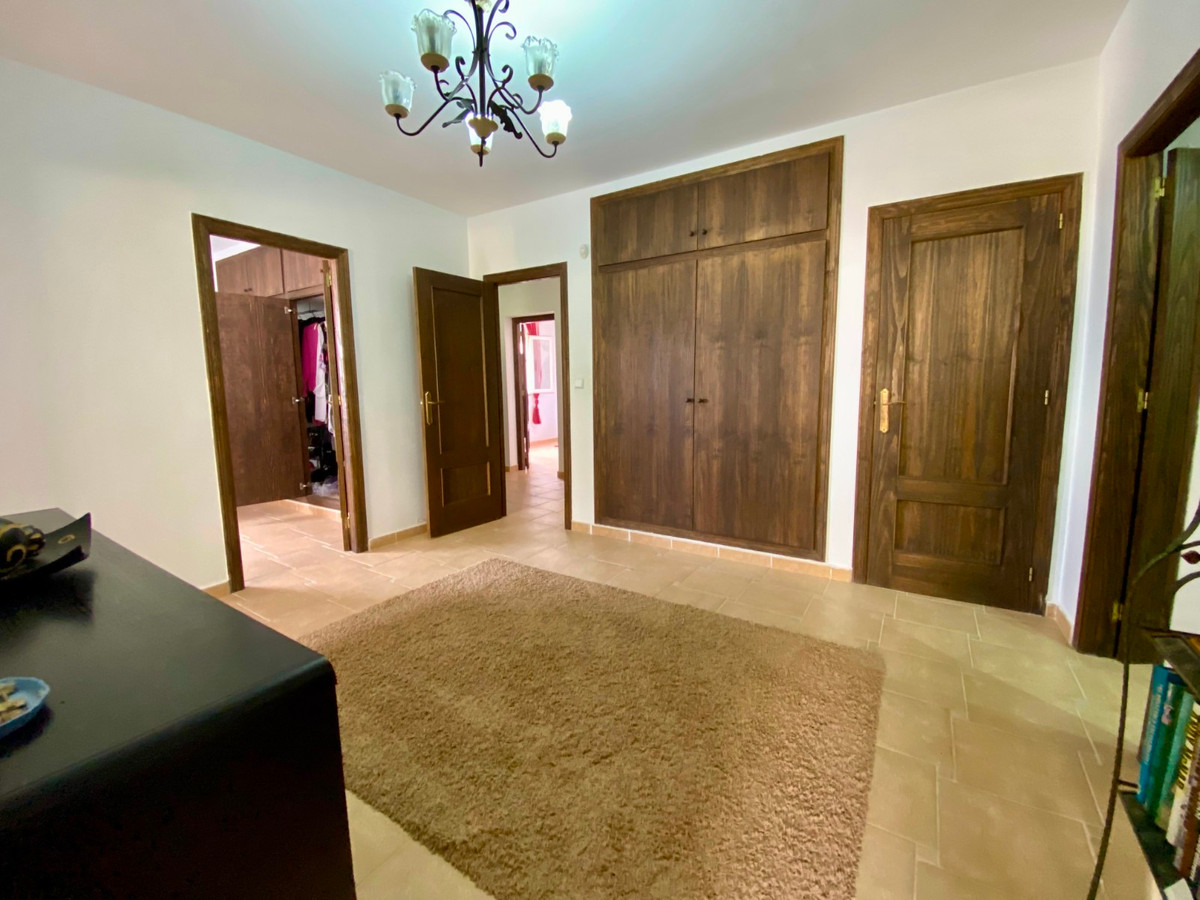 For sale - 3 Bedroom 2 Bathroom House - Detached Villa in Algorfa - Algorfa Centro  - Alicante