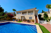 76-R5113864/75790, 3 Bedroom 2 Bathroom House - Detached Villa in Algorfa