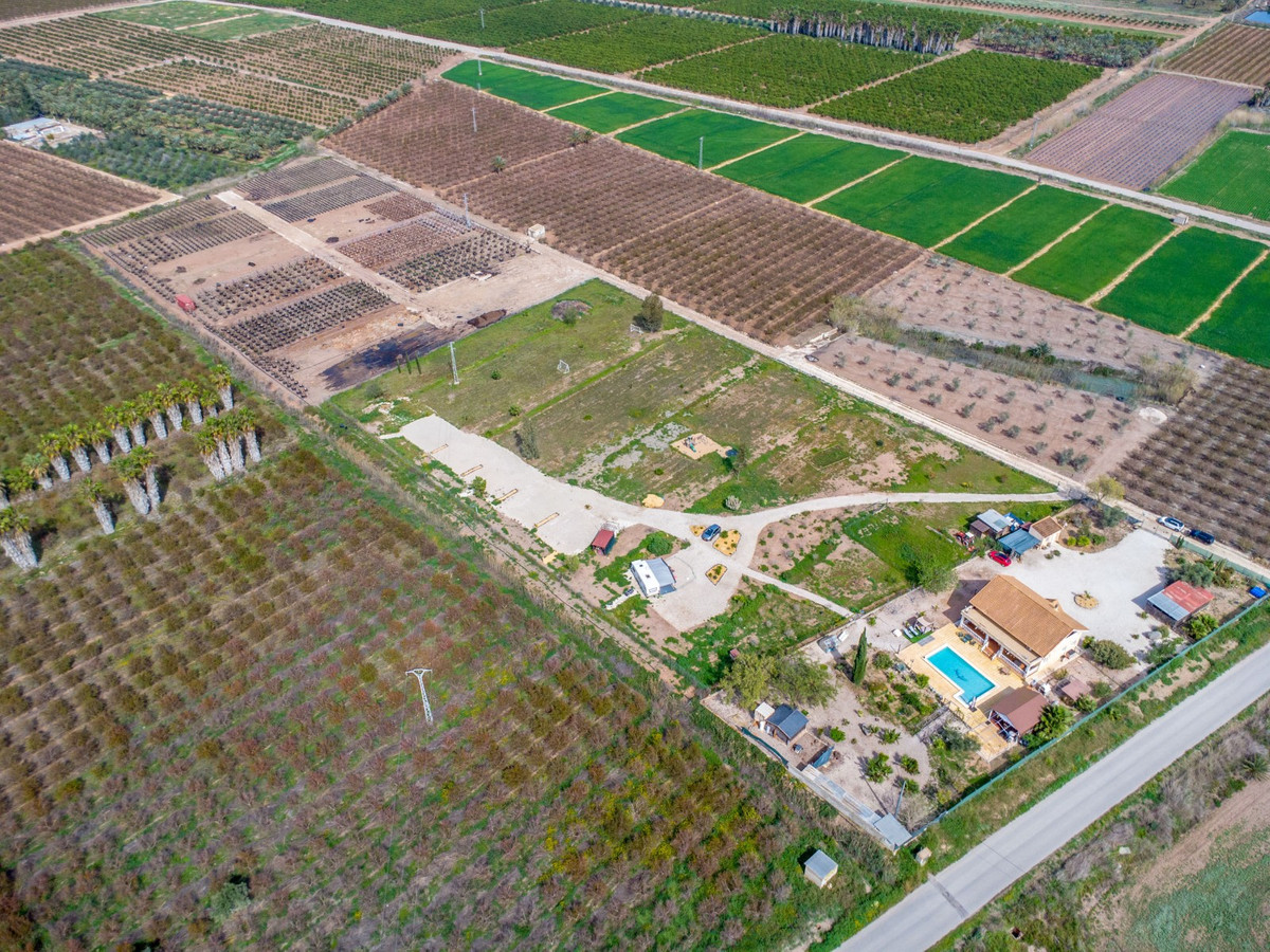 For sale - 5 Bedroom 3 Bathroom House - Finca - Cortijo in Crevillente - Crevillent - Crevillente - Crevillent Centro  - Alicante