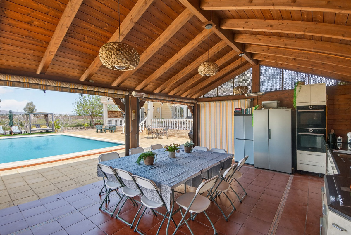 For sale - 5 Bedroom 3 Bathroom House - Finca - Cortijo in Crevillente - Crevillent - Crevillente - Crevillent Centro  - Alicante