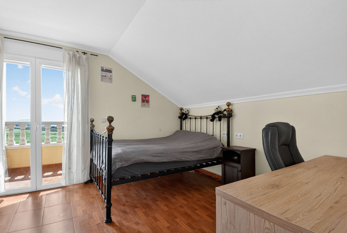 For sale - 5 Bedroom 3 Bathroom House - Finca - Cortijo in Crevillente - Crevillent - Crevillente - Crevillent Centro  - Alicante