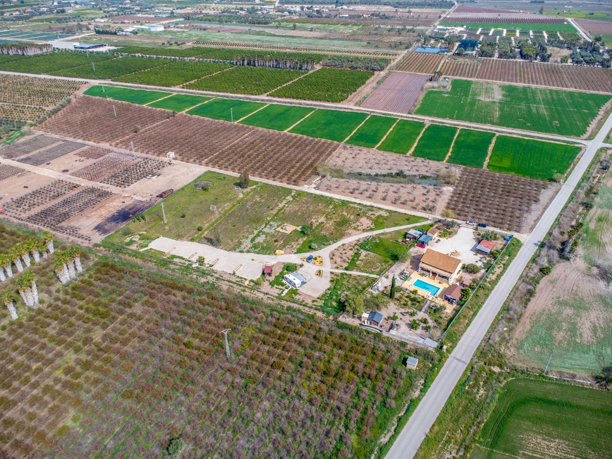 For sale - 5 Bedroom 3 Bathroom House - Finca - Cortijo in Crevillente - Crevillent - Crevillente - Crevillent Centro  - Alicante