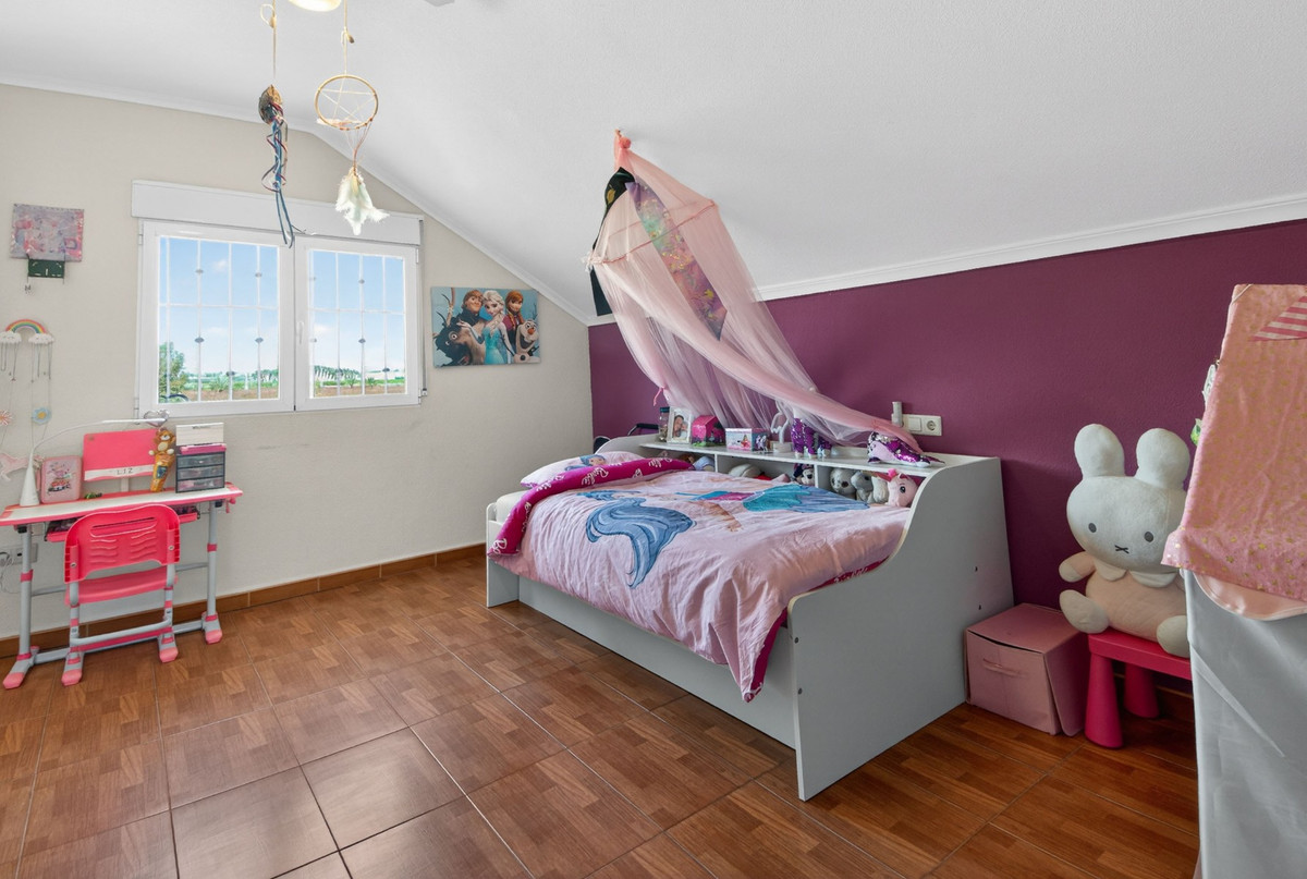 For sale - 5 Bedroom 3 Bathroom House - Finca - Cortijo in Crevillente - Crevillent - Crevillente - Crevillent Centro  - Alicante